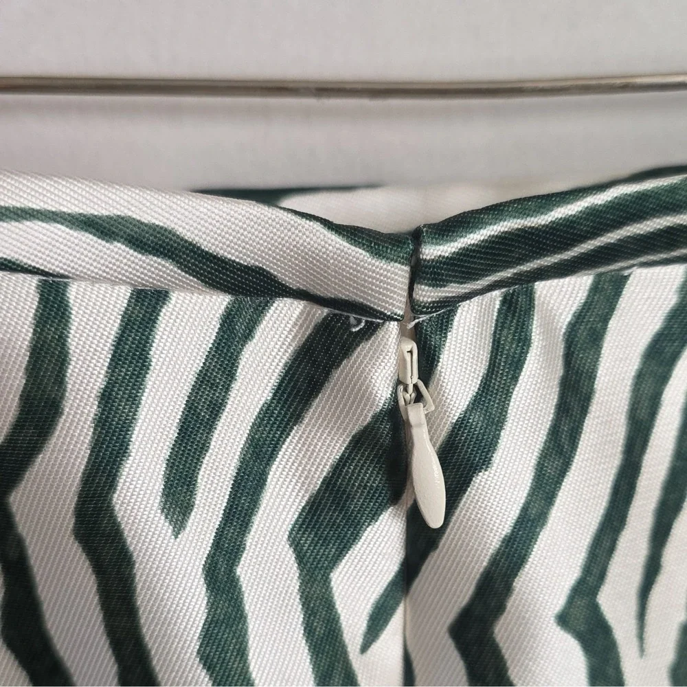 Preston & York Green & White Animal Print Lined Satin Pencil Skirt Size 16